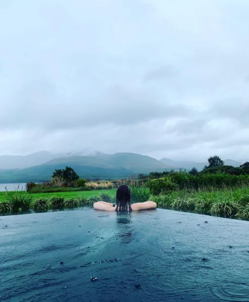 photo from lovemydiet instagram profile showing Marta Holewa nutritionist at the Europe Hotel in Killarney looking at the view